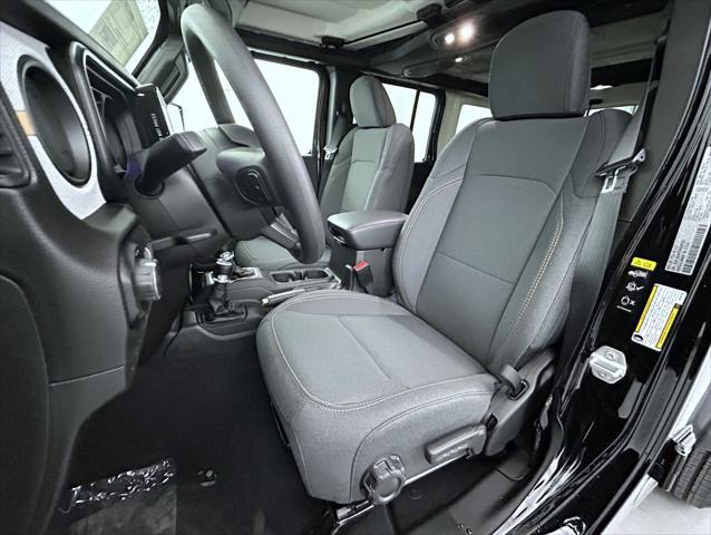 new 2025 Jeep Wrangler car, priced at $41,944