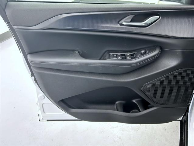 new 2025 Jeep Grand Cherokee L car, priced at $41,581
