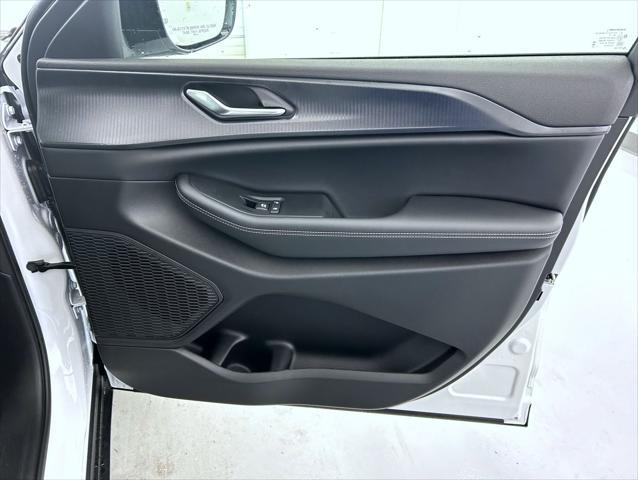 new 2025 Jeep Grand Cherokee L car, priced at $41,581