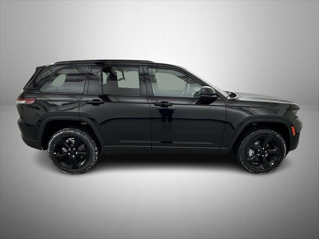 new 2025 Jeep Grand Cherokee car, priced at $44,845