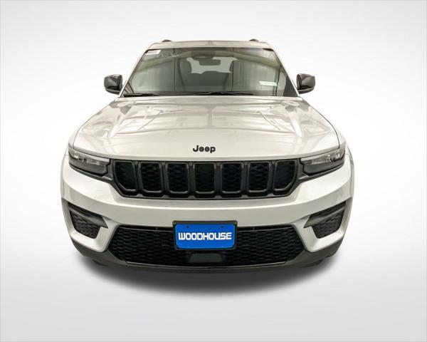 new 2025 Jeep Grand Cherokee car, priced at $43,661