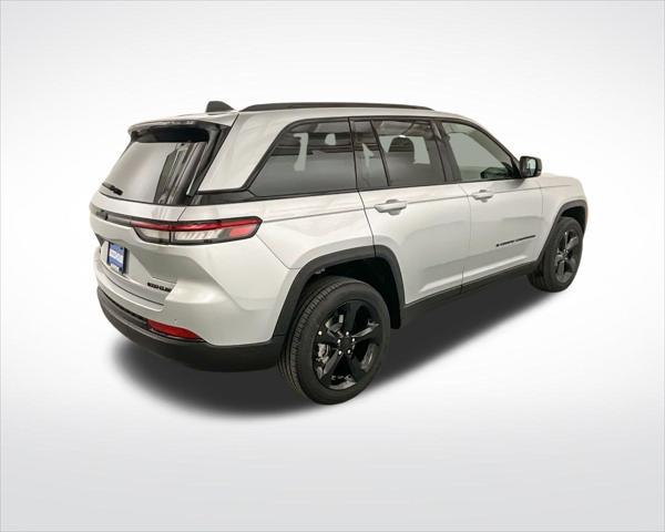 new 2025 Jeep Grand Cherokee car, priced at $43,661