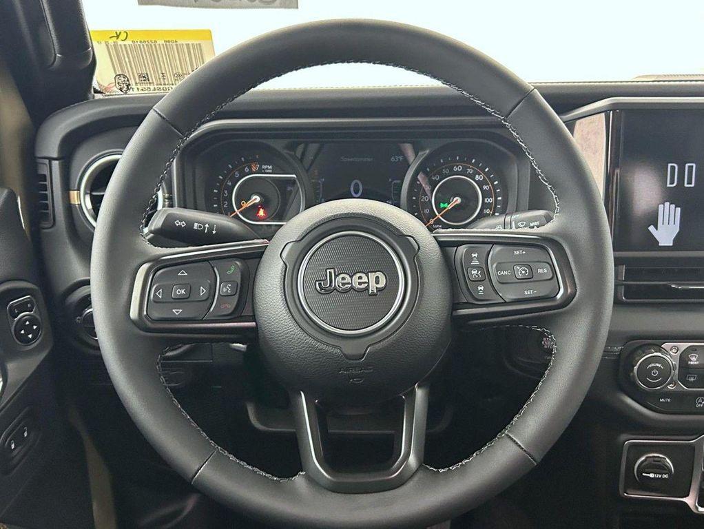 new 2025 Jeep Gladiator car, priced at $41,773