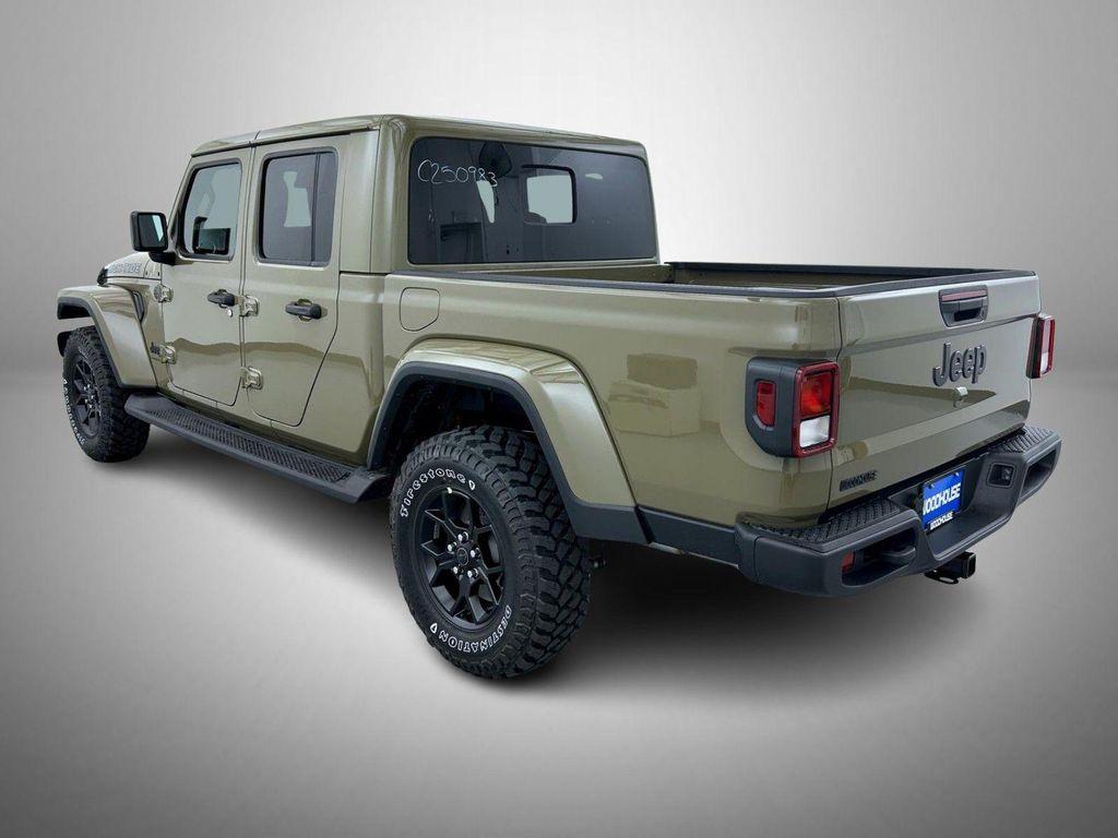 new 2025 Jeep Gladiator car, priced at $41,773