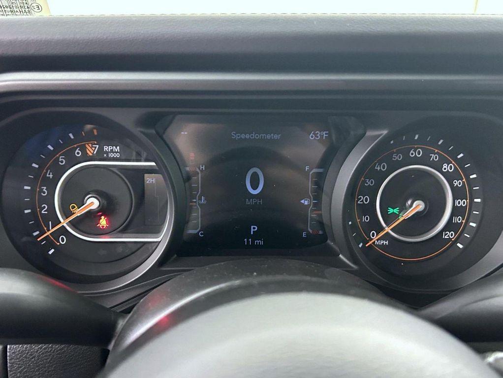 new 2025 Jeep Gladiator car, priced at $41,773