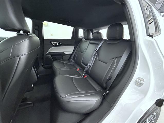 new 2025 Jeep Compass car, priced at $31,301