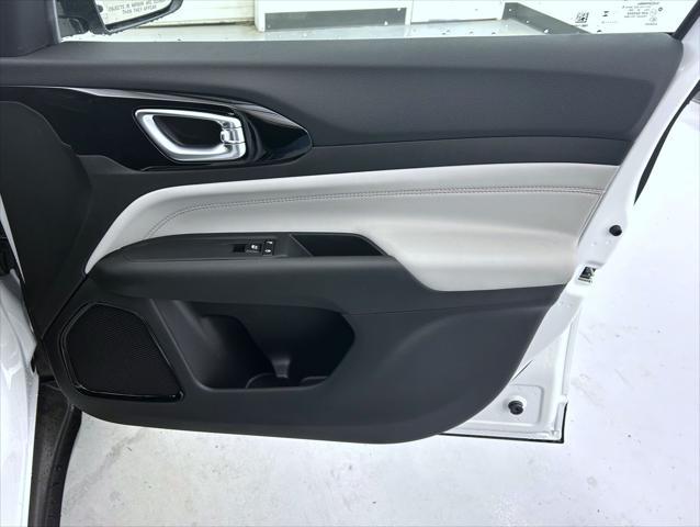 new 2025 Jeep Compass car, priced at $31,301