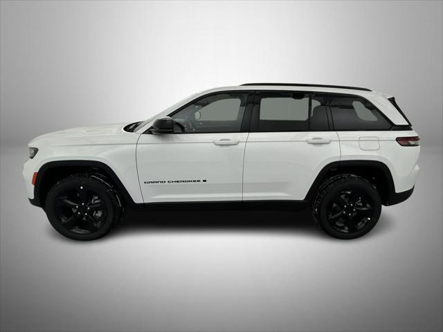 new 2025 Jeep Grand Cherokee car, priced at $44,328