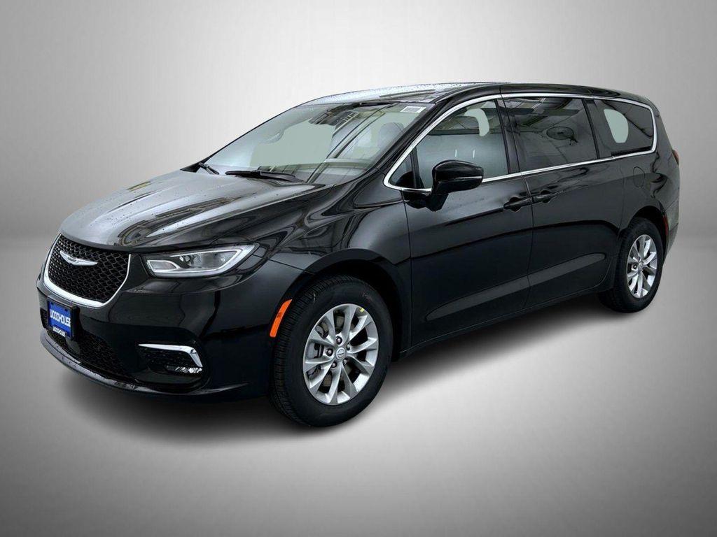 new 2026 Chrysler Pacifica car, priced at $48,960