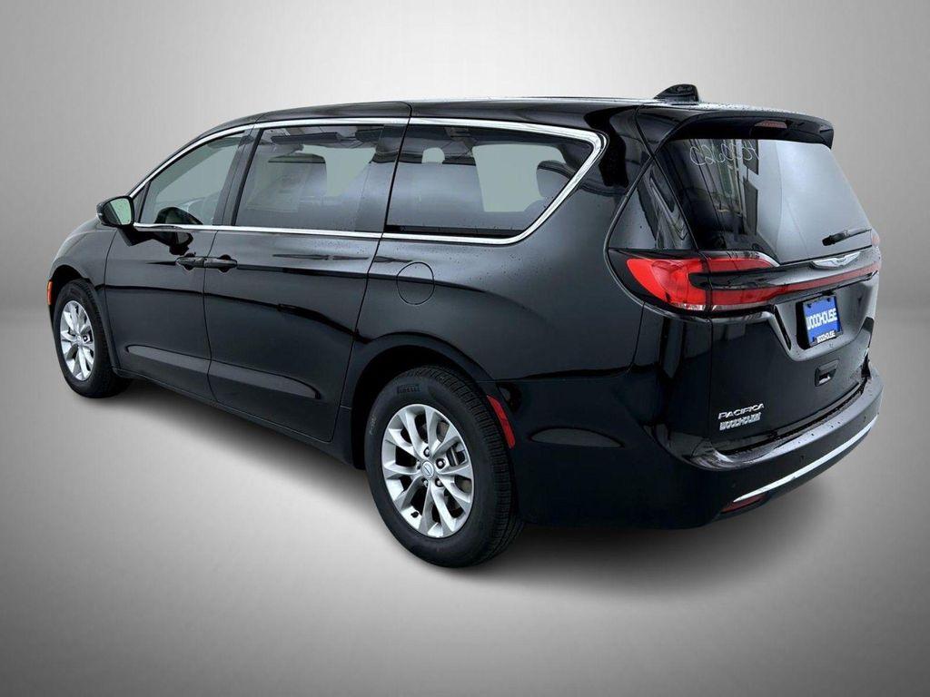 new 2026 Chrysler Pacifica car, priced at $48,960