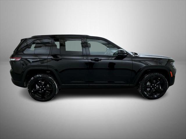new 2025 Jeep Grand Cherokee car, priced at $42,769
