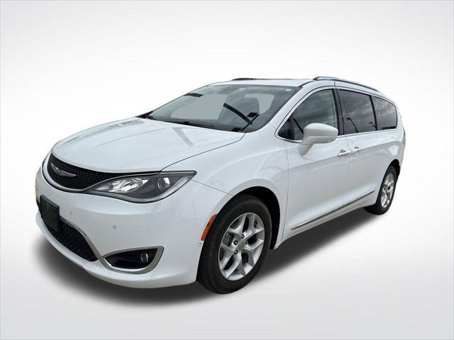 used 2017 Chrysler Pacifica car, priced at $18,731