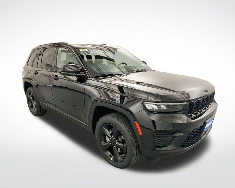 new 2025 Jeep Grand Cherokee car, priced at $42,454