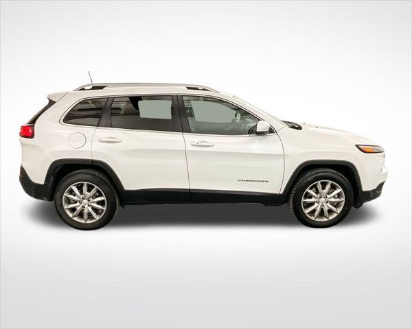 used 2018 Jeep Cherokee car, priced at $17,651