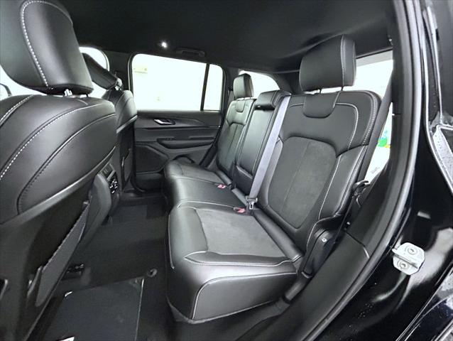 new 2025 Jeep Grand Cherokee car, priced at $40,903