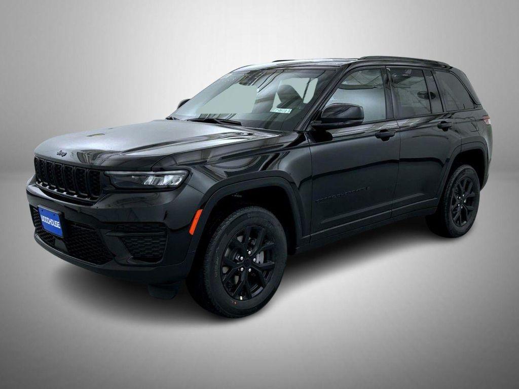 new 2025 Jeep Grand Cherokee car, priced at $39,653