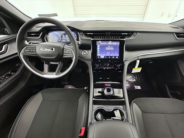 new 2025 Jeep Grand Cherokee car, priced at $40,903