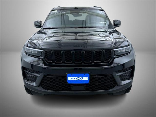 new 2025 Jeep Grand Cherokee car, priced at $40,903