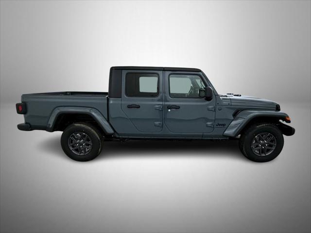 new 2025 Jeep Gladiator car, priced at $45,772