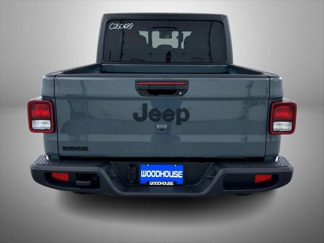new 2025 Jeep Gladiator car, priced at $45,772