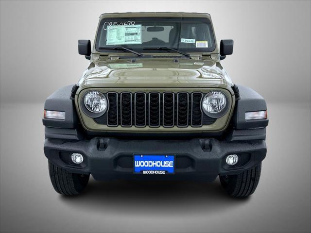 new 2025 Jeep Wrangler car, priced at $41,944