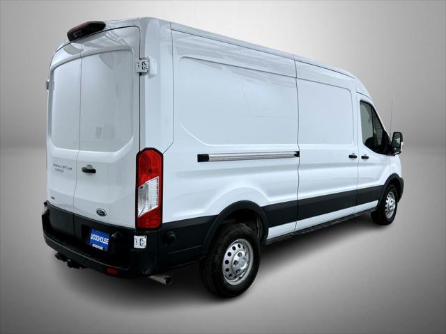 new 2025 Ford Transit-250 car