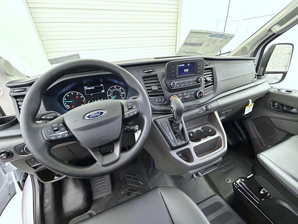 new 2025 Ford Transit-250 car