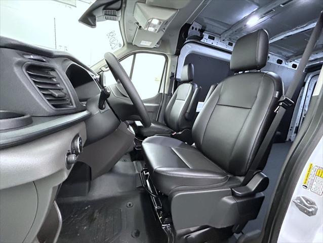 new 2025 Ford Transit-250 car