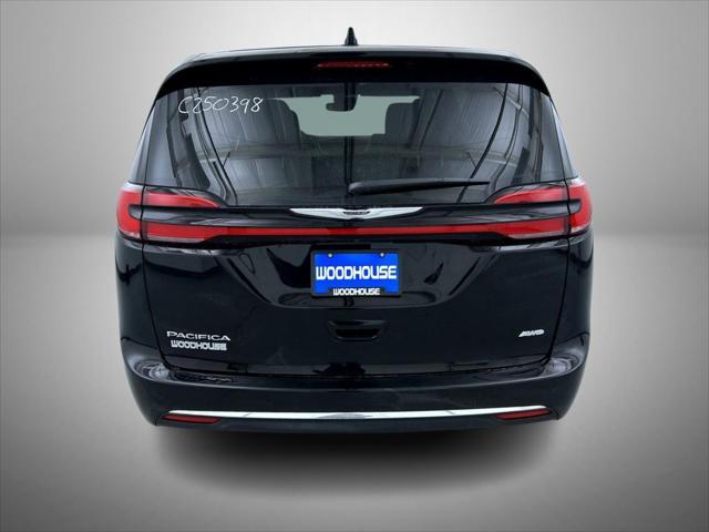 new 2025 Chrysler Pacifica car, priced at $44,142