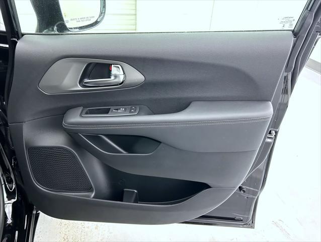 new 2025 Chrysler Pacifica car, priced at $44,142