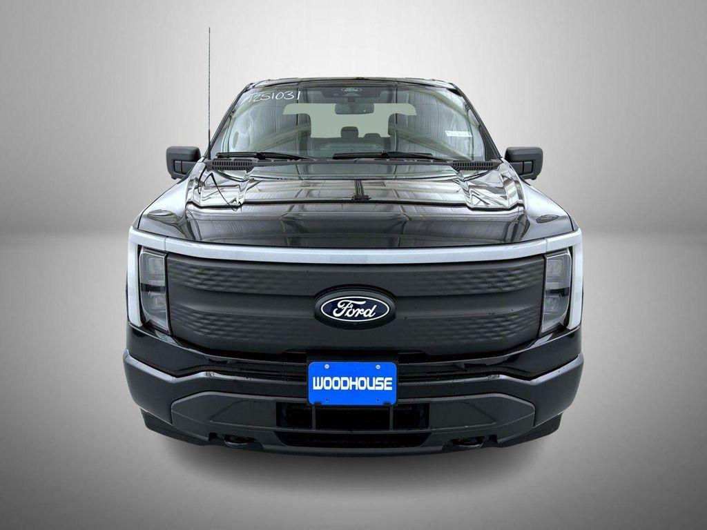 new 2025 Ford F-150 Lightning car