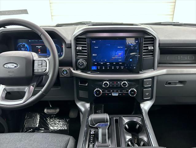 new 2025 Ford F-150 Lightning car