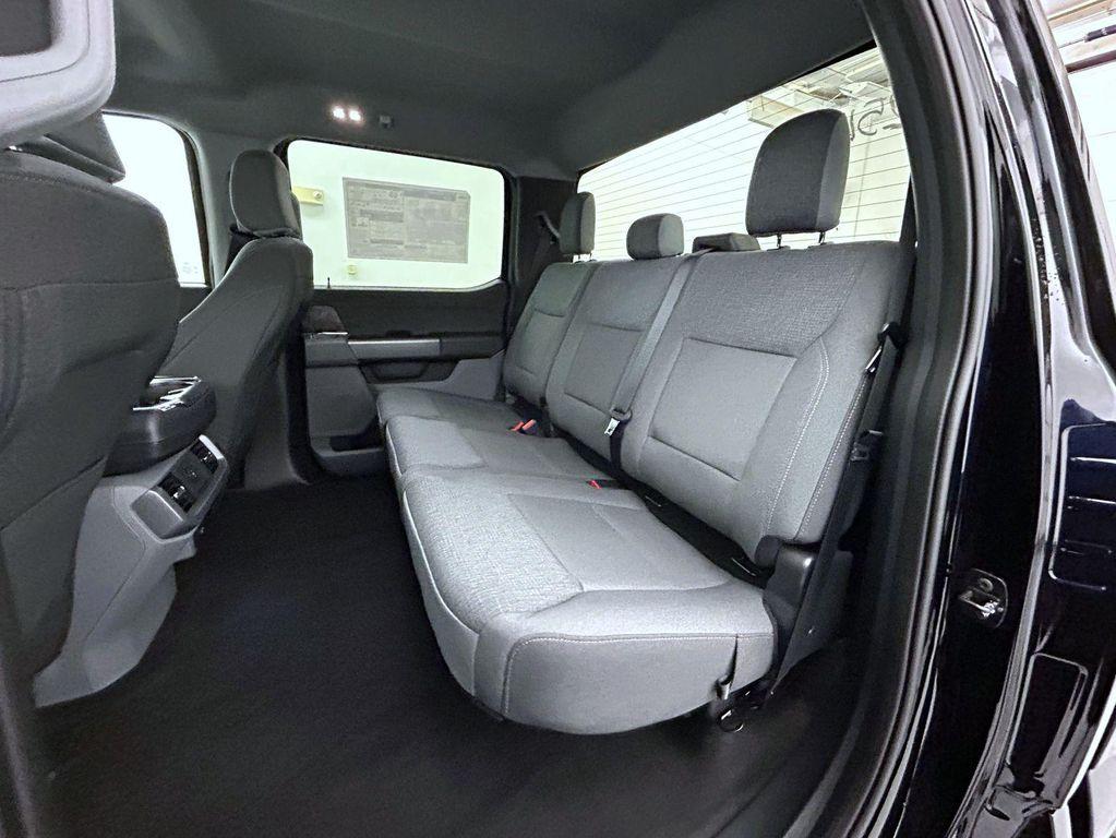 new 2025 Ford F-150 Lightning car