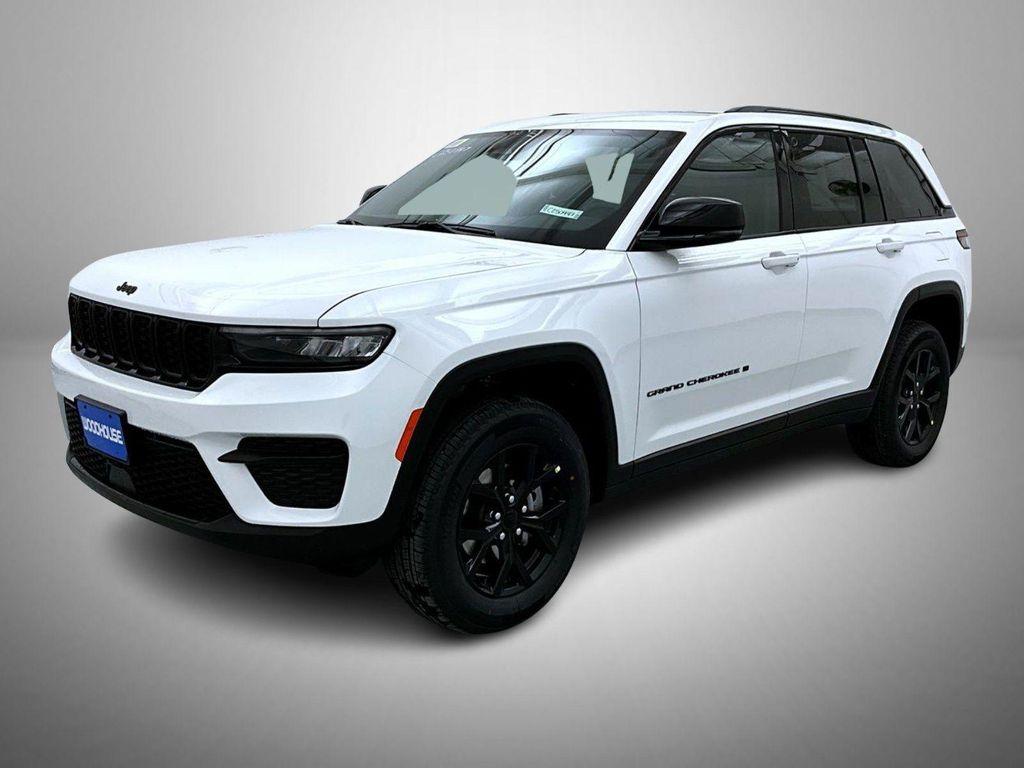 new 2025 Jeep Grand Cherokee car, priced at $37,635