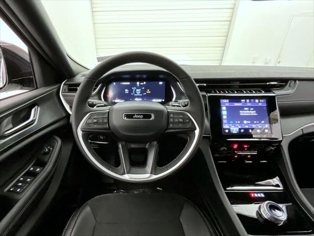 new 2025 Jeep Grand Cherokee car, priced at $43,885
