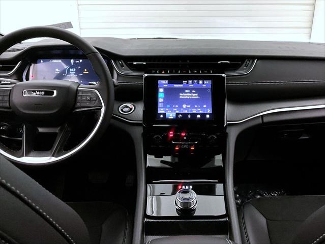 new 2025 Jeep Grand Cherokee car, priced at $43,885