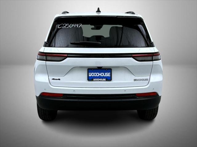 new 2025 Jeep Grand Cherokee car, priced at $43,885