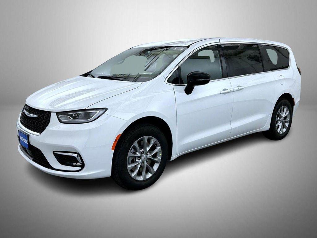 new 2026 Chrysler Pacifica car, priced at $41,194
