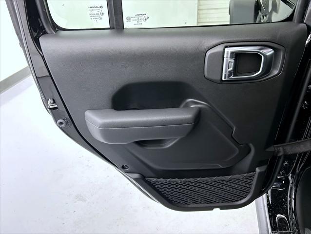 new 2025 Jeep Gladiator car, priced at $51,974