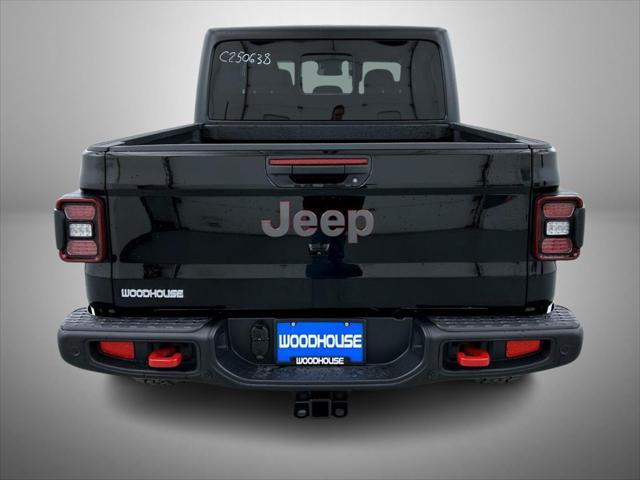 new 2025 Jeep Gladiator car, priced at $51,974