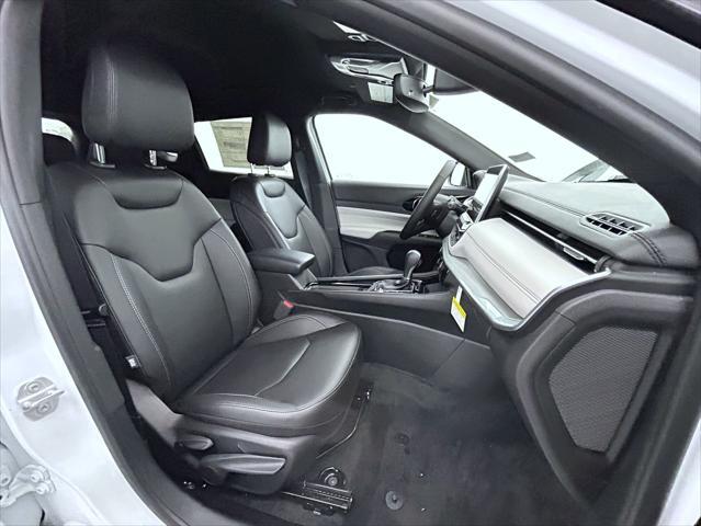 new 2025 Jeep Compass car, priced at $31,301