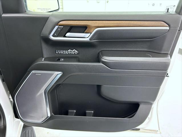 used 2022 Chevrolet Silverado 1500 car, priced at $47,645