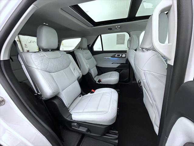 new 2025 Ford Explorer car