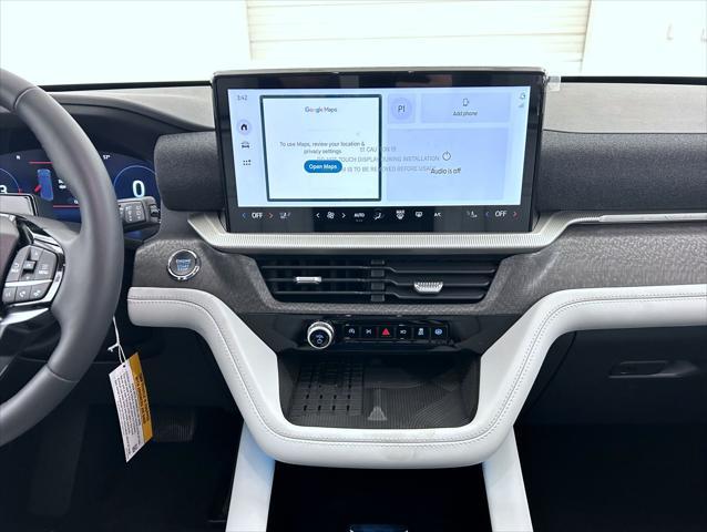 new 2025 Ford Explorer car