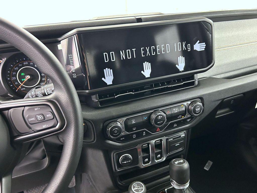 new 2025 Jeep Wrangler car, priced at $33,865