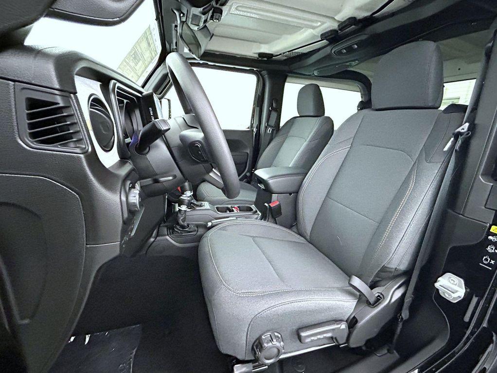 new 2025 Jeep Wrangler car, priced at $33,865