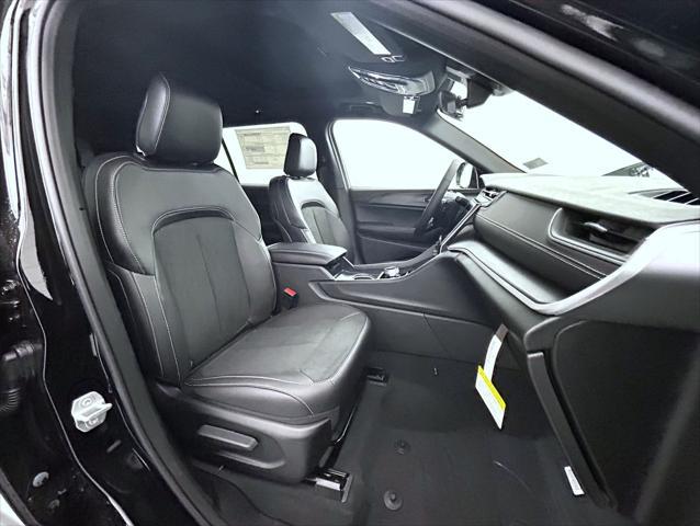 new 2025 Jeep Grand Cherokee L car, priced at $43,238