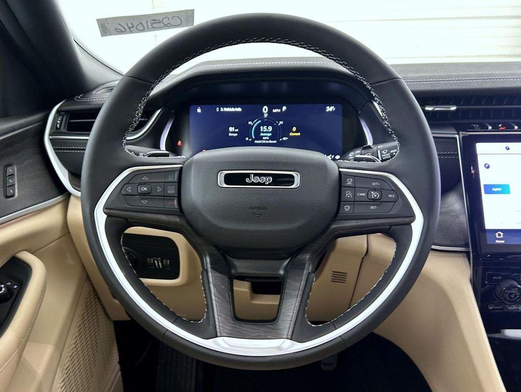 new 2025 Jeep Grand Cherokee car, priced at $46,969