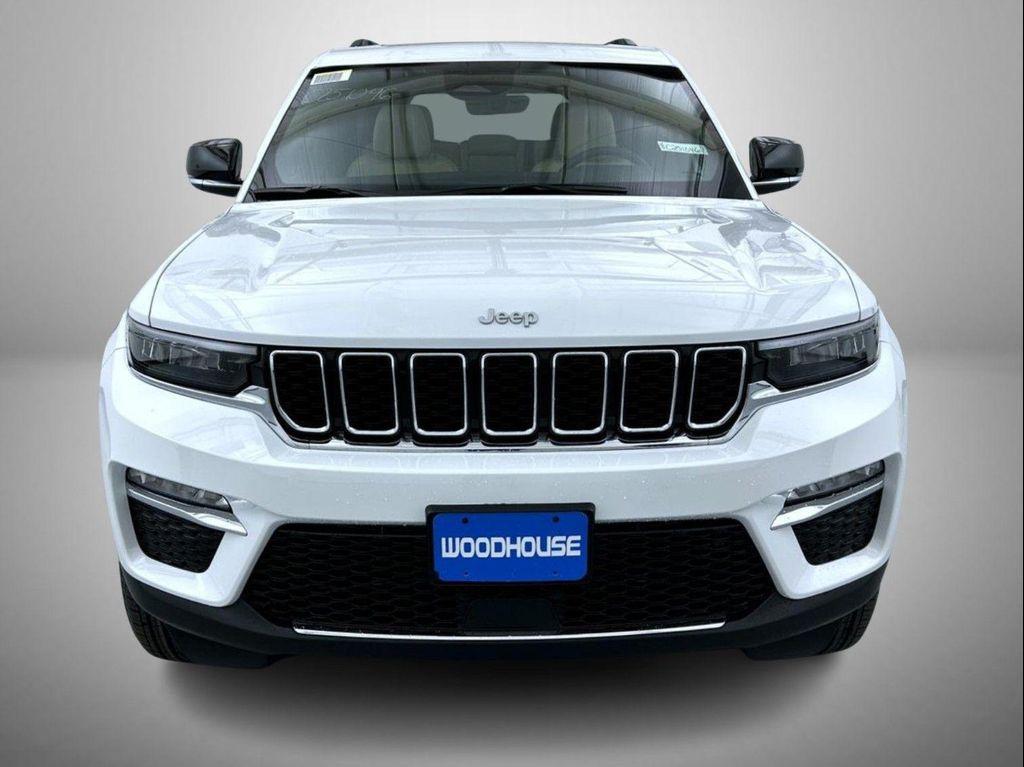 new 2025 Jeep Grand Cherokee car, priced at $46,969