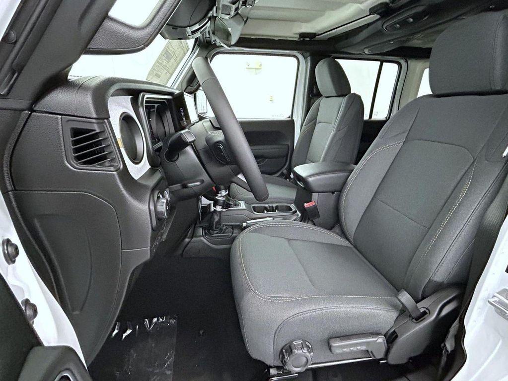 new 2026 Jeep Wrangler car, priced at $44,560